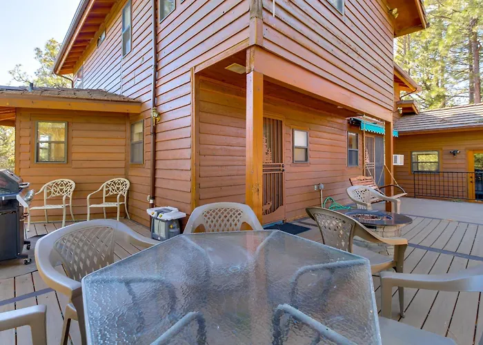 Hot Tub: 'ponderosa Paradise' *