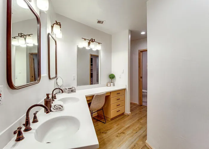 Holiday home Hot Tub: 'ponderosa Paradise'