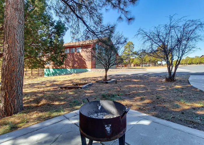 Hot Tub: 'ponderosa Paradise' Holiday home *
